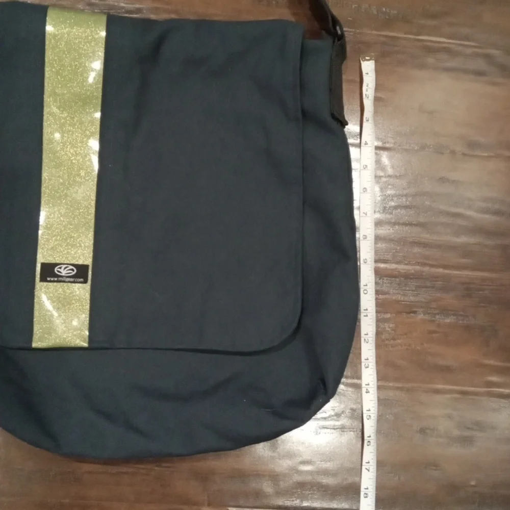 Navy Messenger Bag with Reflective Strip with Adjustable Straps